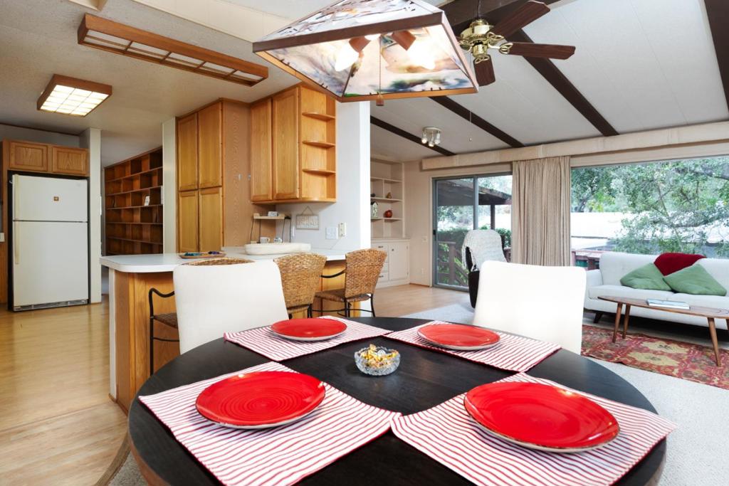 552 Bean Creek Road 17 Property Photo 6