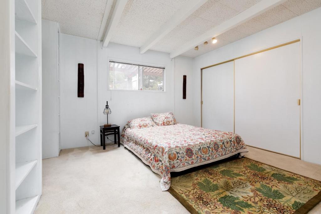 552 Bean Creek Road 17 Property Photo 12