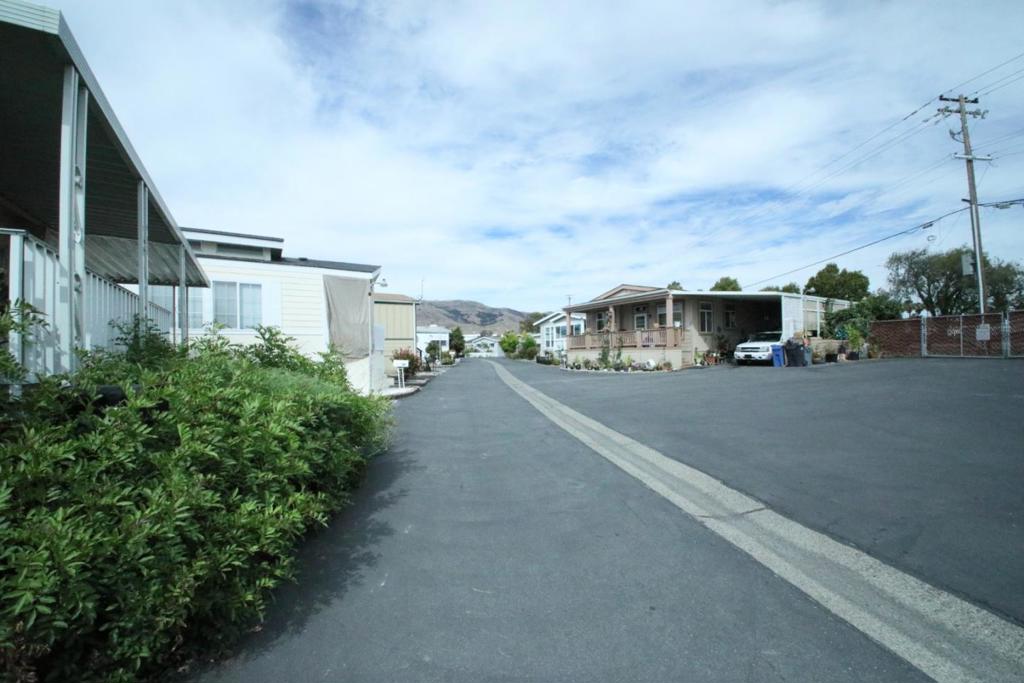 60 Wilson Way 31 Property Photo 17