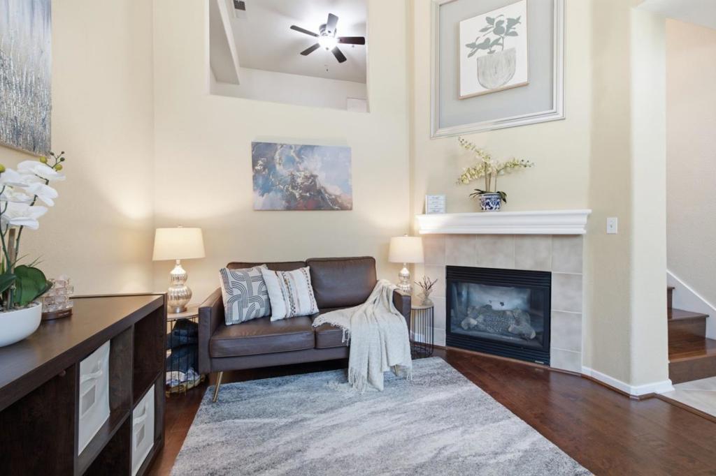 22859 Charing Street Property Photo 1