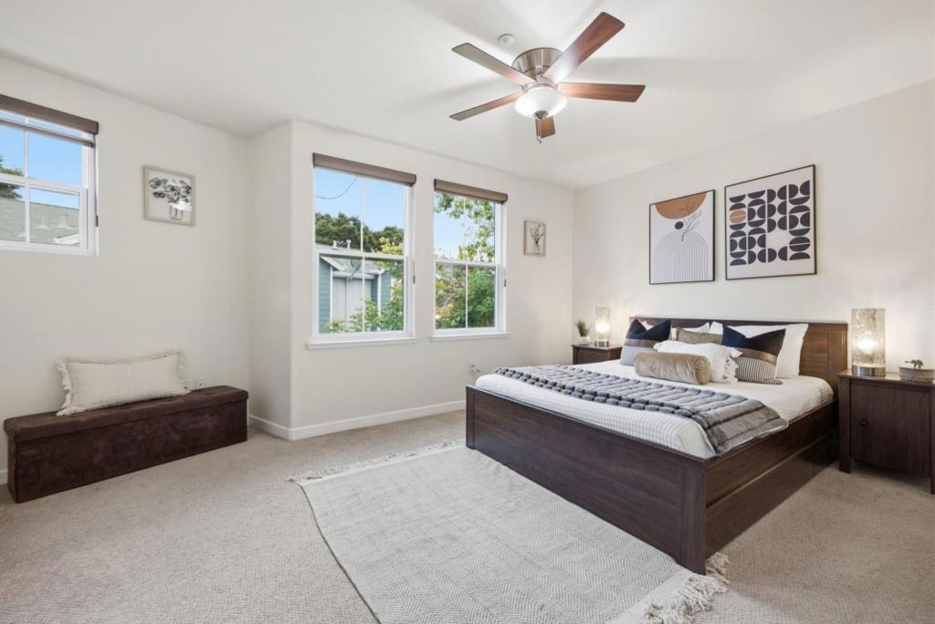 22859 Charing Street Property Photo 18