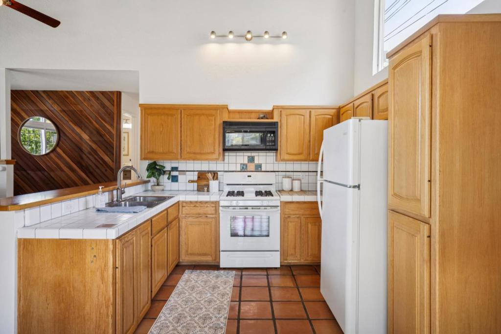17th Avenue Property Photo 19