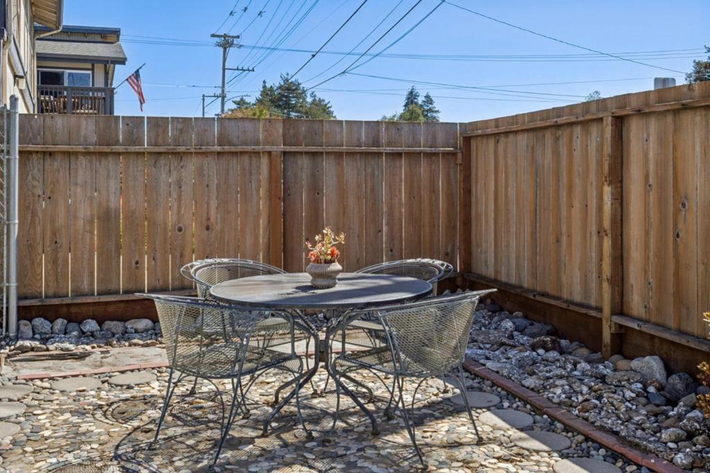17th Avenue Property Photo 42