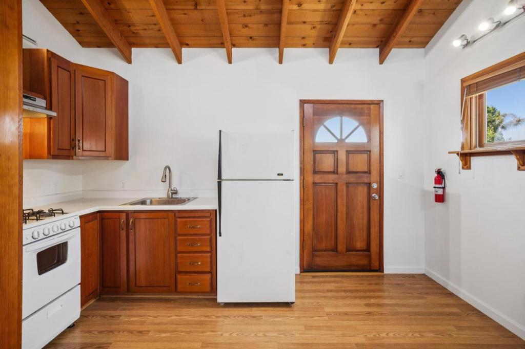 17th Avenue Property Photo 56
