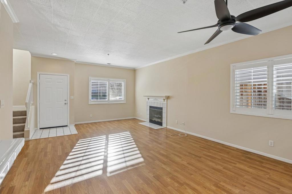 1065 Las Padres Terrace Property Photo 4