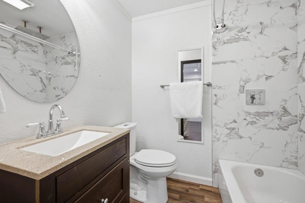 4100 Arbutus Court Property Photo 43