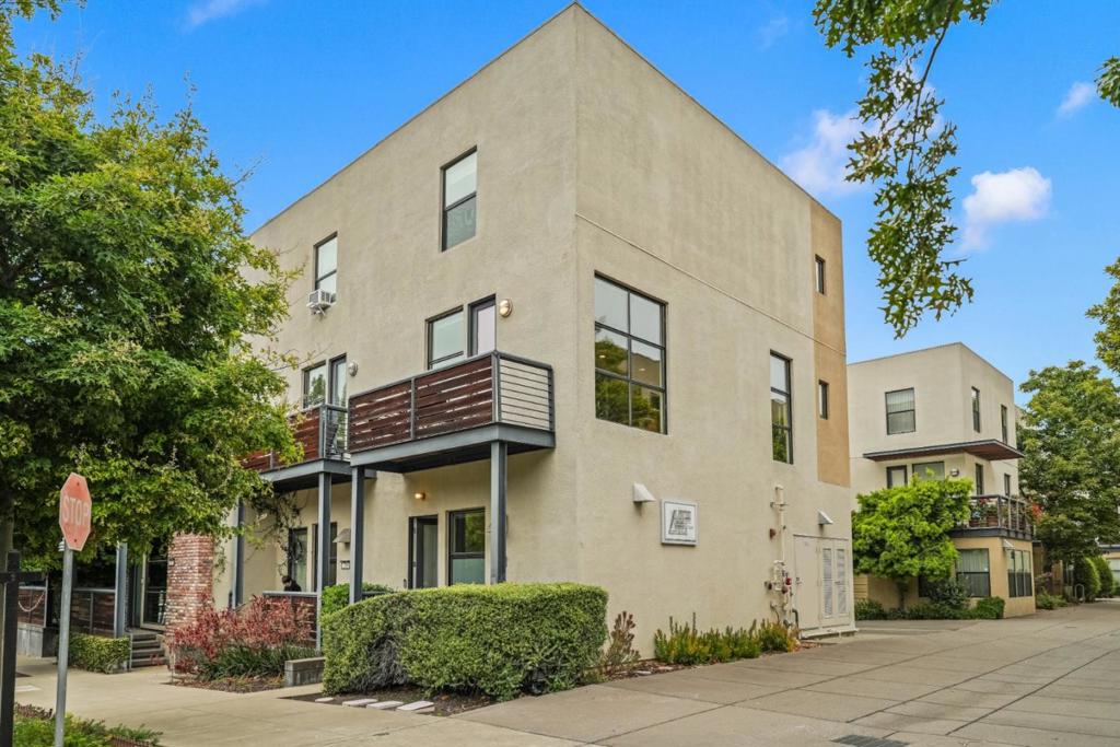 1202 66th Street Property Photo 1