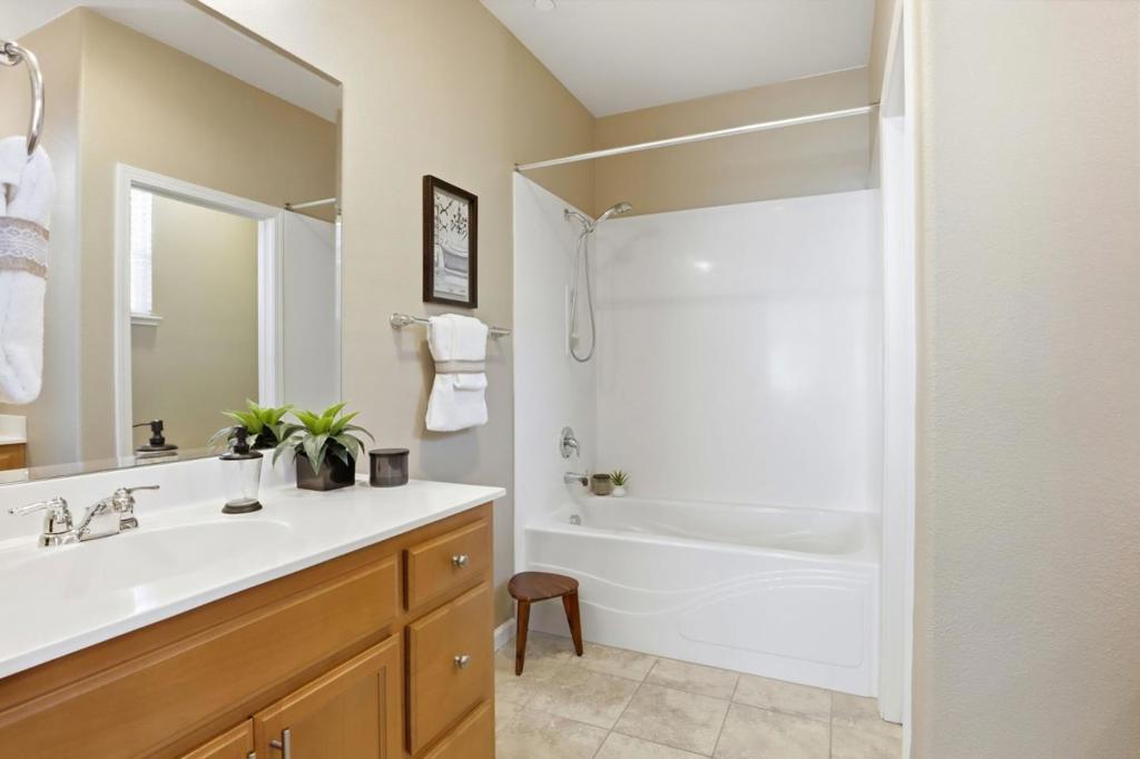 57 Regency Place Property Photo 19