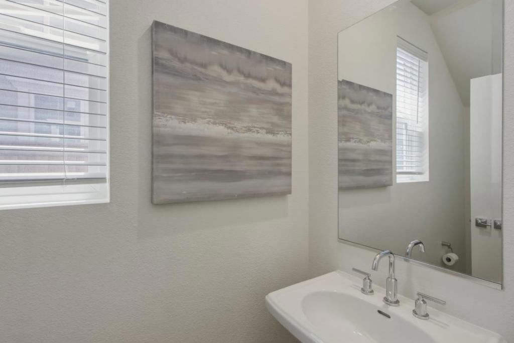 5955 Markham Drive Property Photo 14