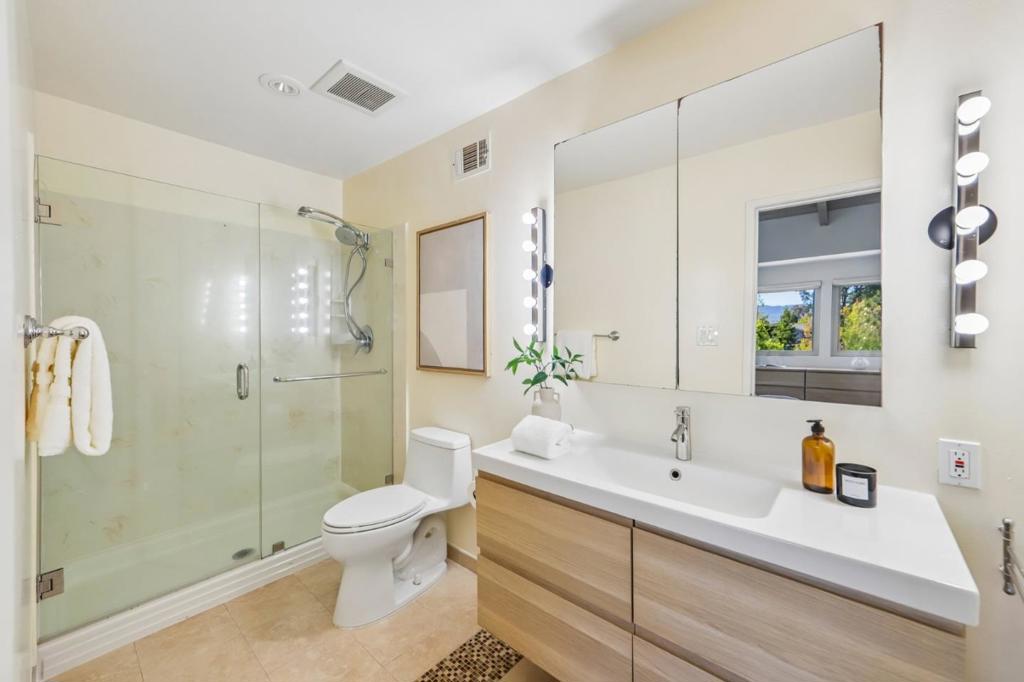 1640 Bayridge Way Property Photo 15