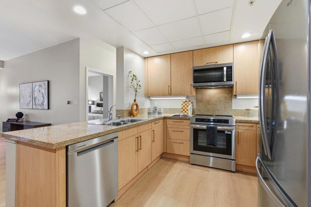 88 Bush Street 1101 Property Photo 4