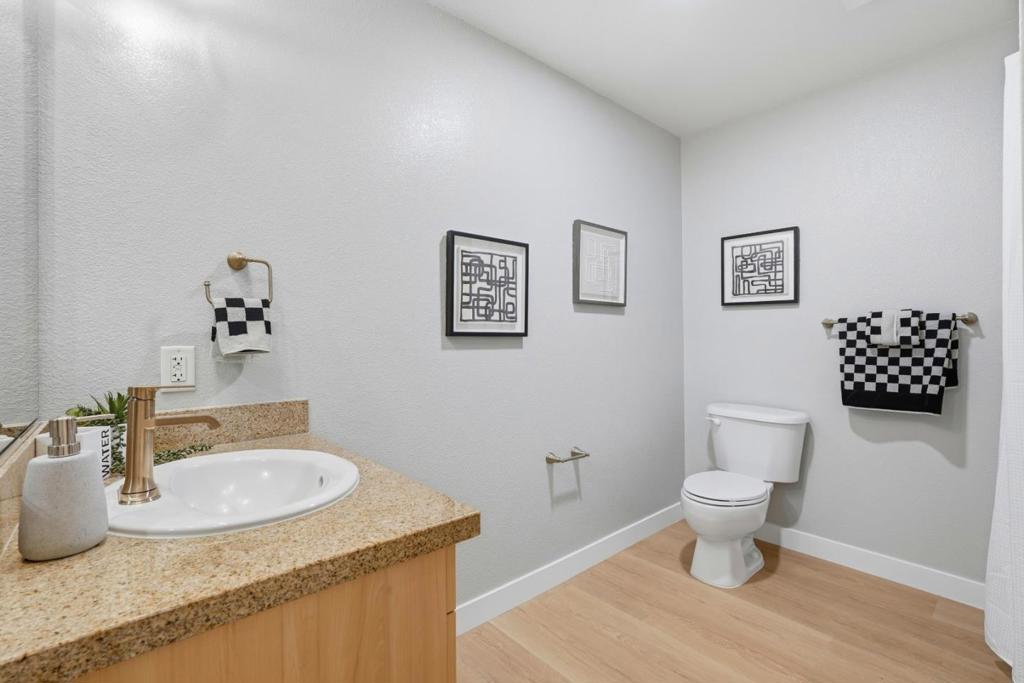 88 Bush Street 1101 Property Photo 7