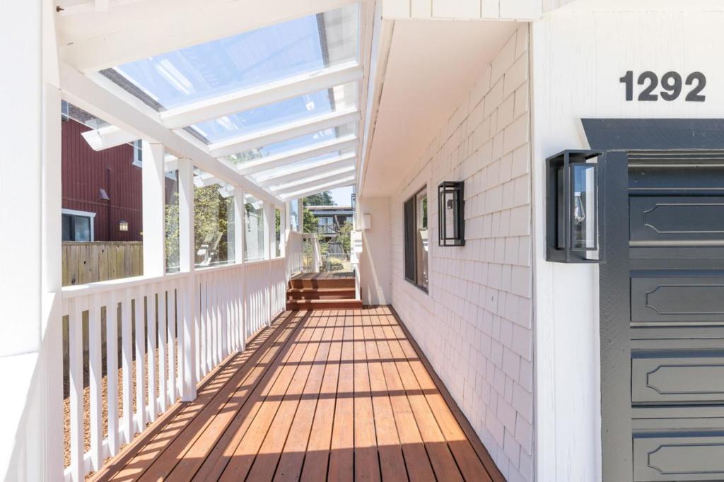 1292 Birch Street Property Photo 3