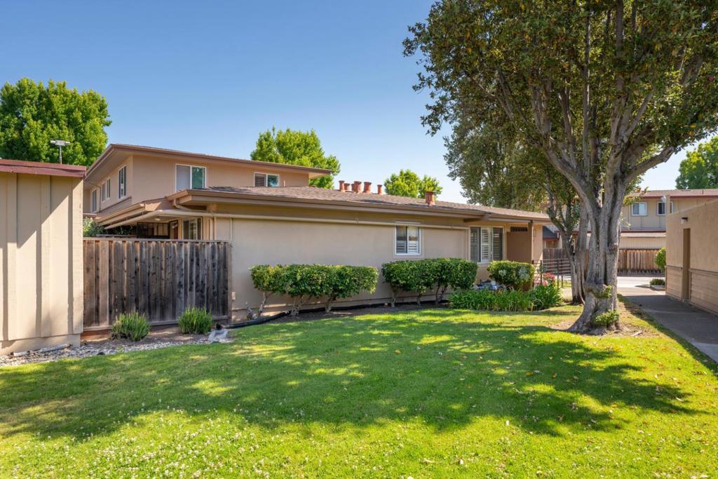 1536 Day Avenue F Property Photo 3