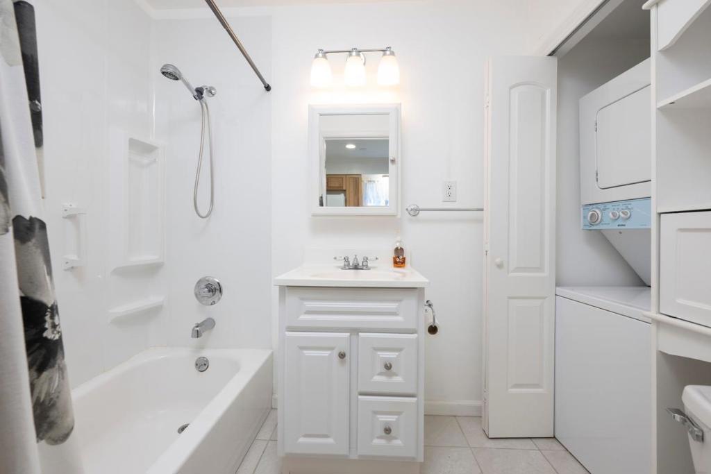 1536 Day Avenue F Property Photo 13