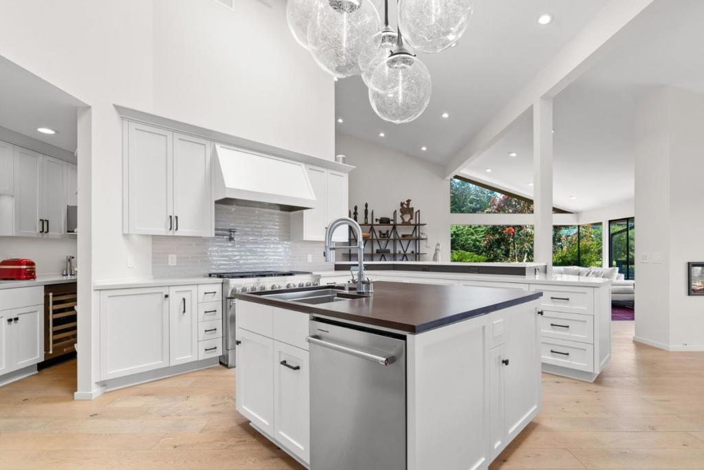 21 Kite Hill Road Property Photo 12
