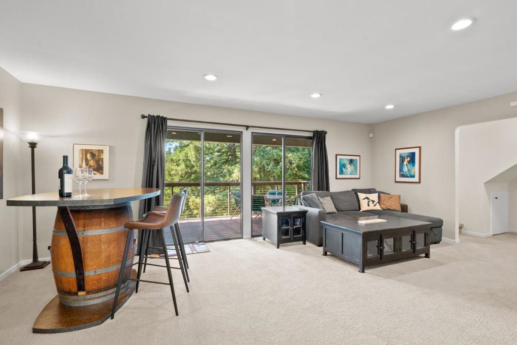 21 Kite Hill Road Property Photo 37