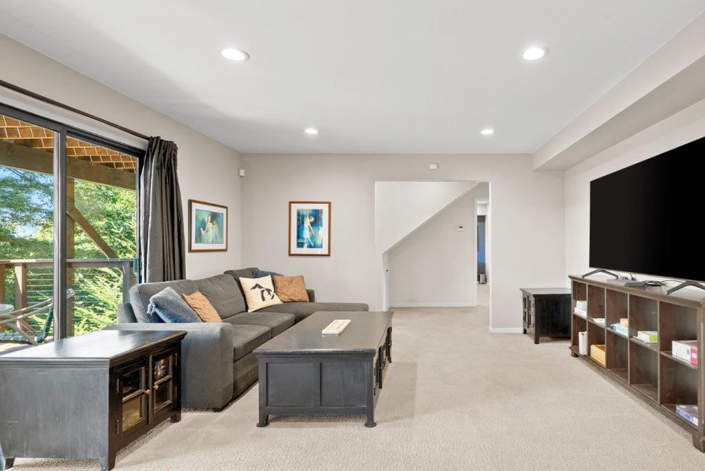21 Kite Hill Road Property Photo 80