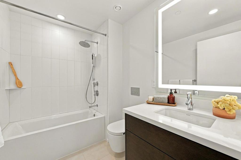 1101 May Brown Avenue Property Photo 48