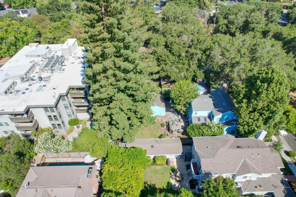 340 Palo Alto Avenue Property Photo 5