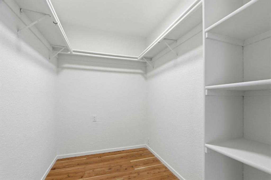 1382 Lansing Avenue Property Photo 14
