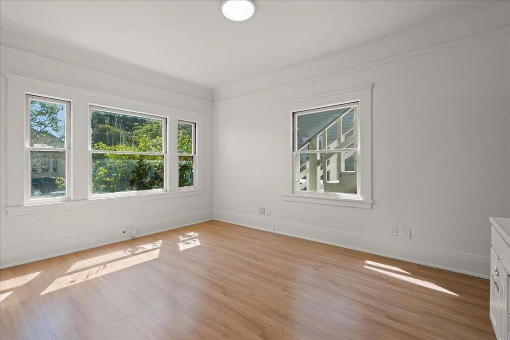 111 5th Street Property Photo 7
