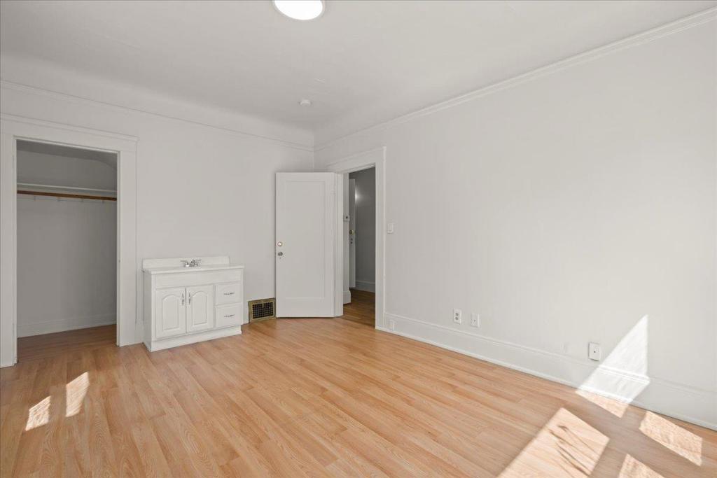 111 5th Street Property Photo 8