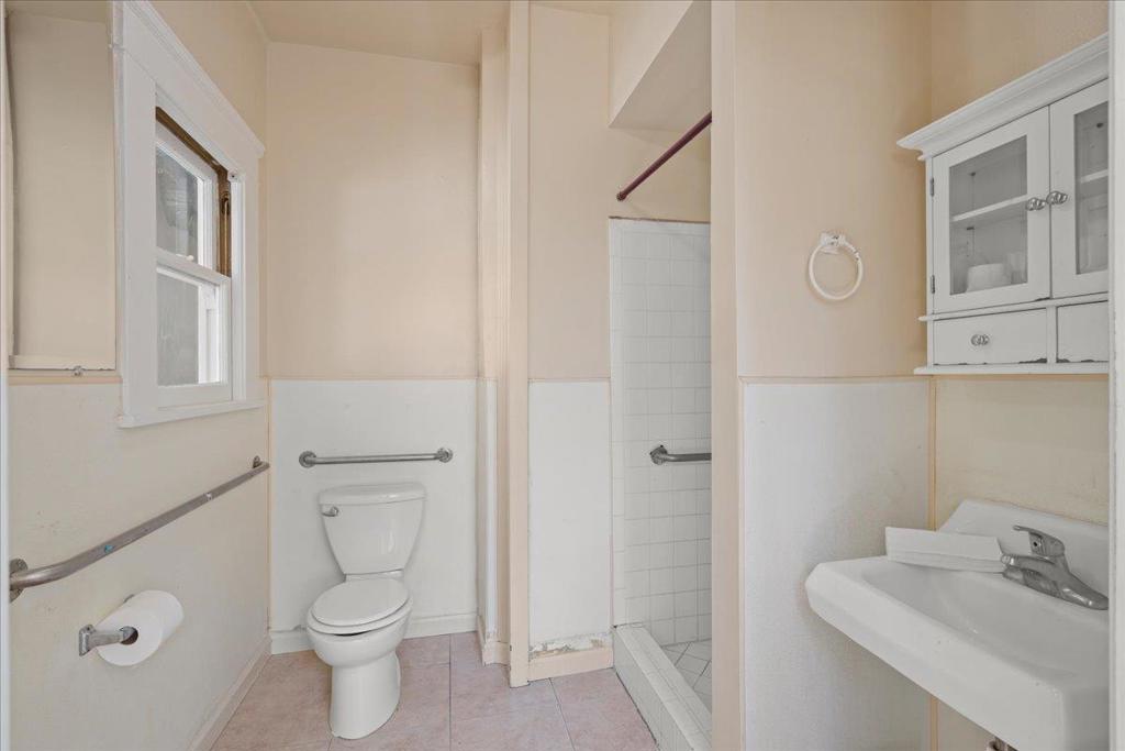 111 5th Street Property Photo 13