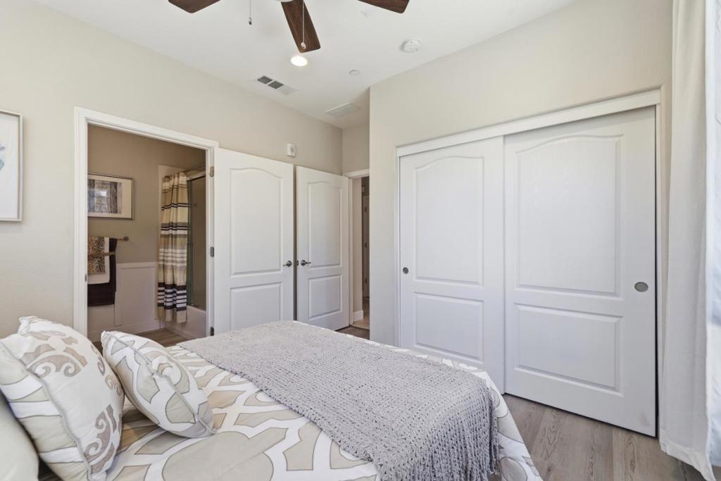 502 Ellicott Loop Property Photo 17