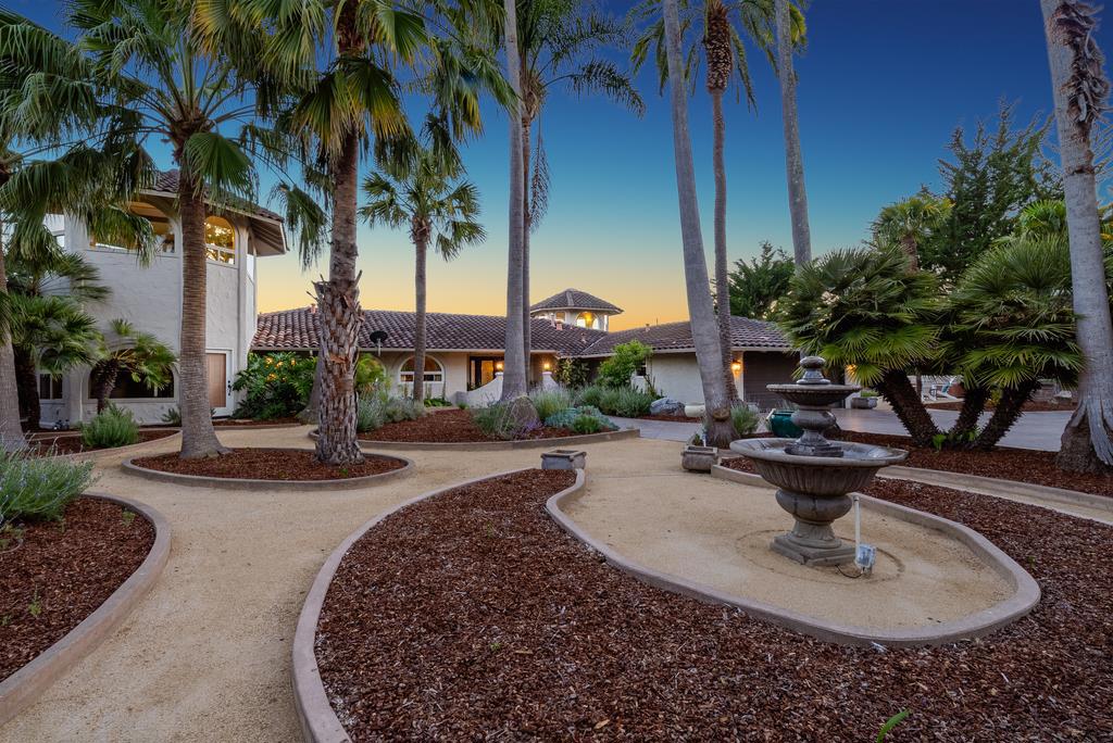 16 Kite Hill Road Property Photo 2