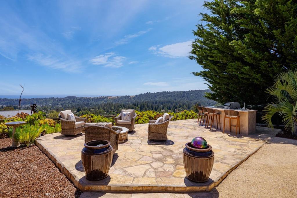 16 Kite Hill Road Property Photo 36