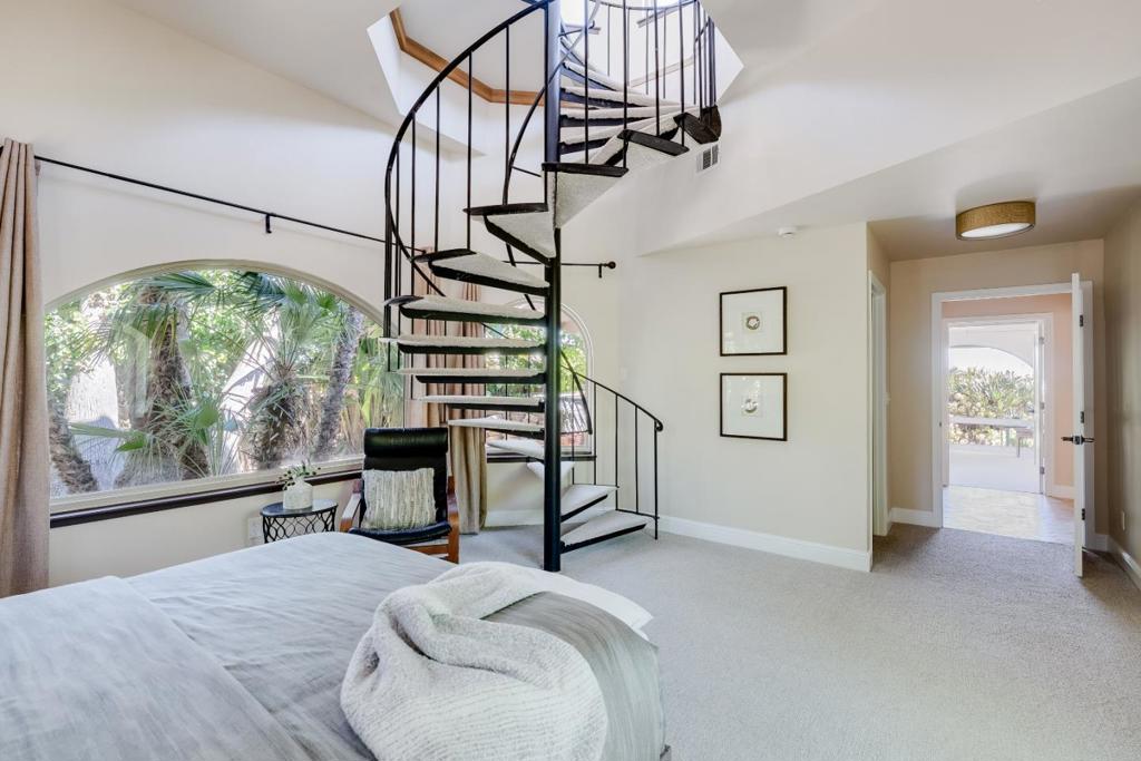 16 Kite Hill Road Property Photo 55