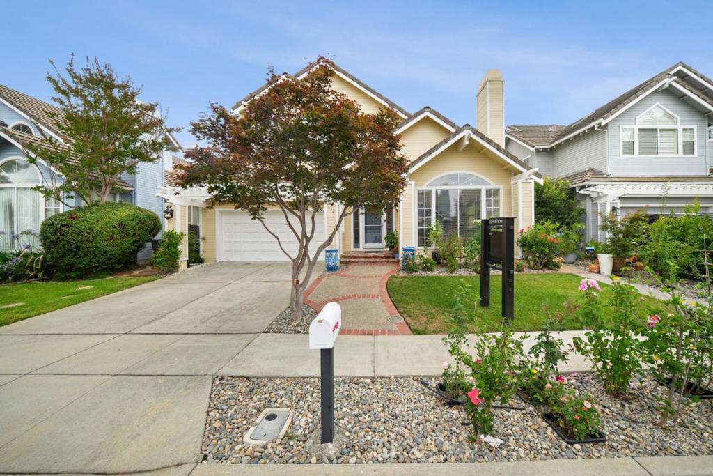 682 Briar Ranch Lane Property Photo 4