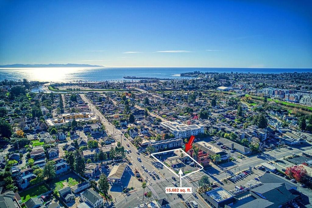 433 Ocean Street Property Photo 1