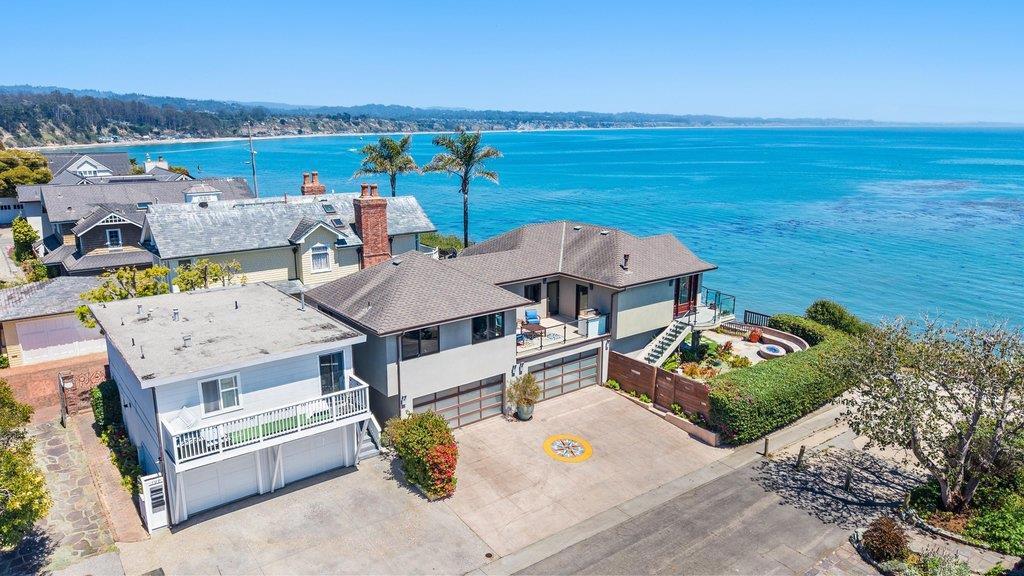 100 Oakland Property Photo 1