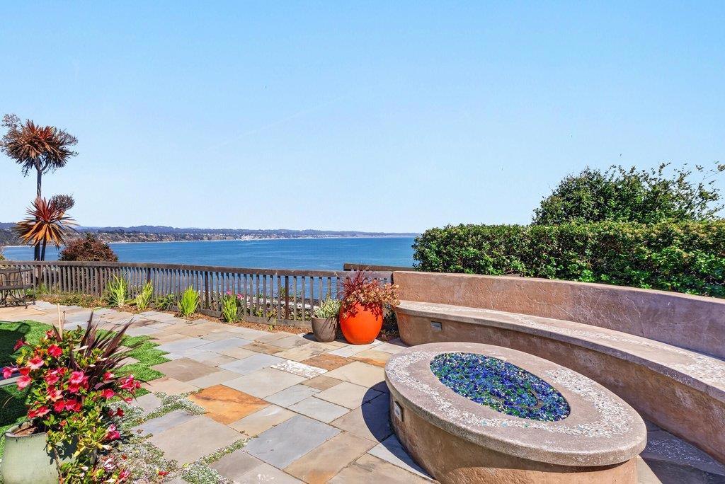 100 Oakland Property Photo 8