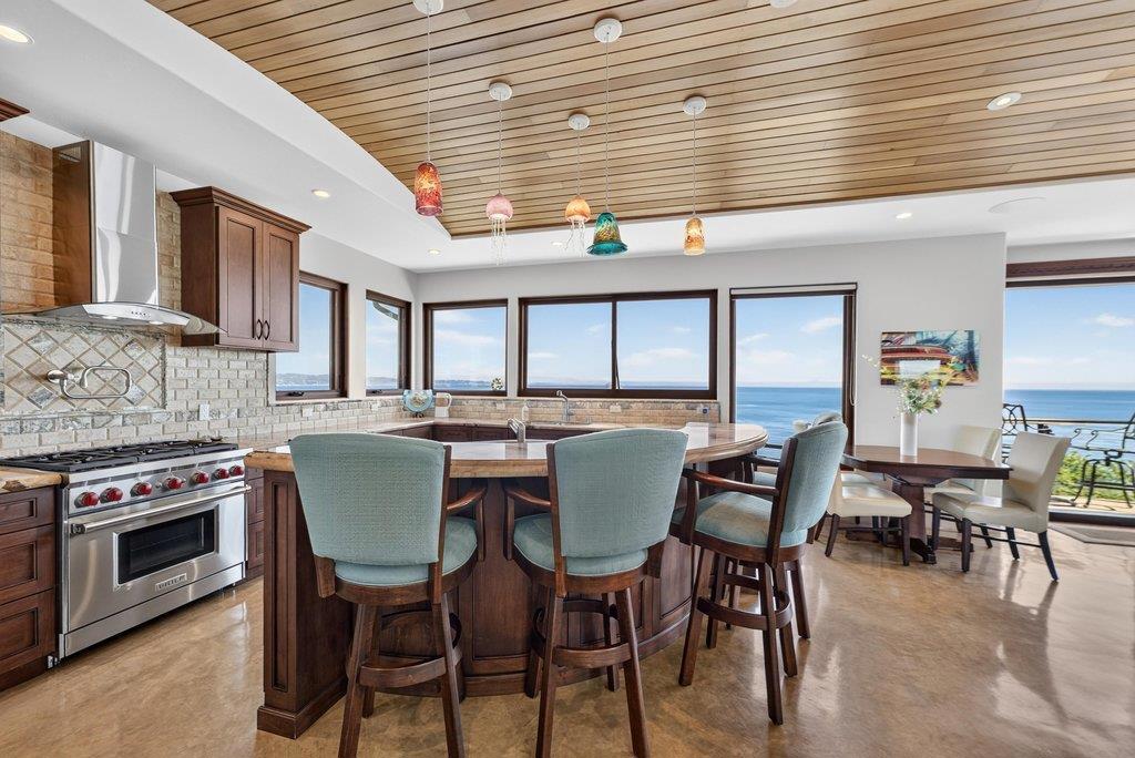 100 Oakland Property Photo 20
