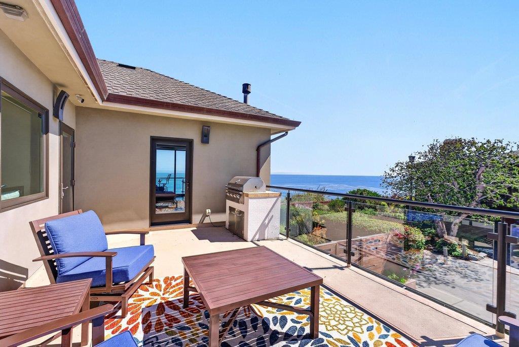100 Oakland Property Photo 31