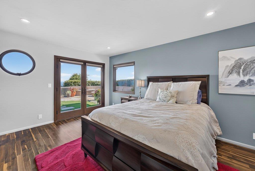 100 Oakland Property Photo 42
