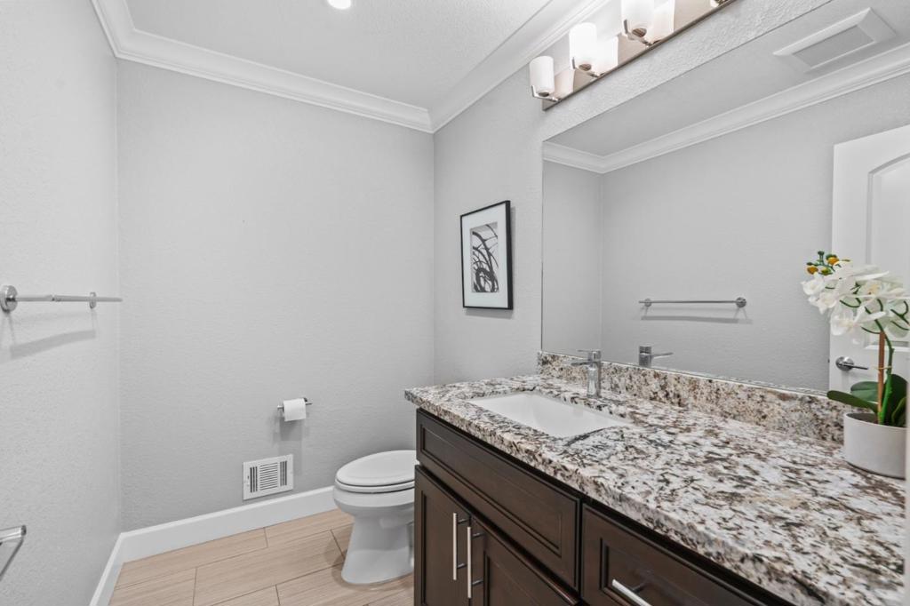 7967 Stonehurst Court Property Photo 11