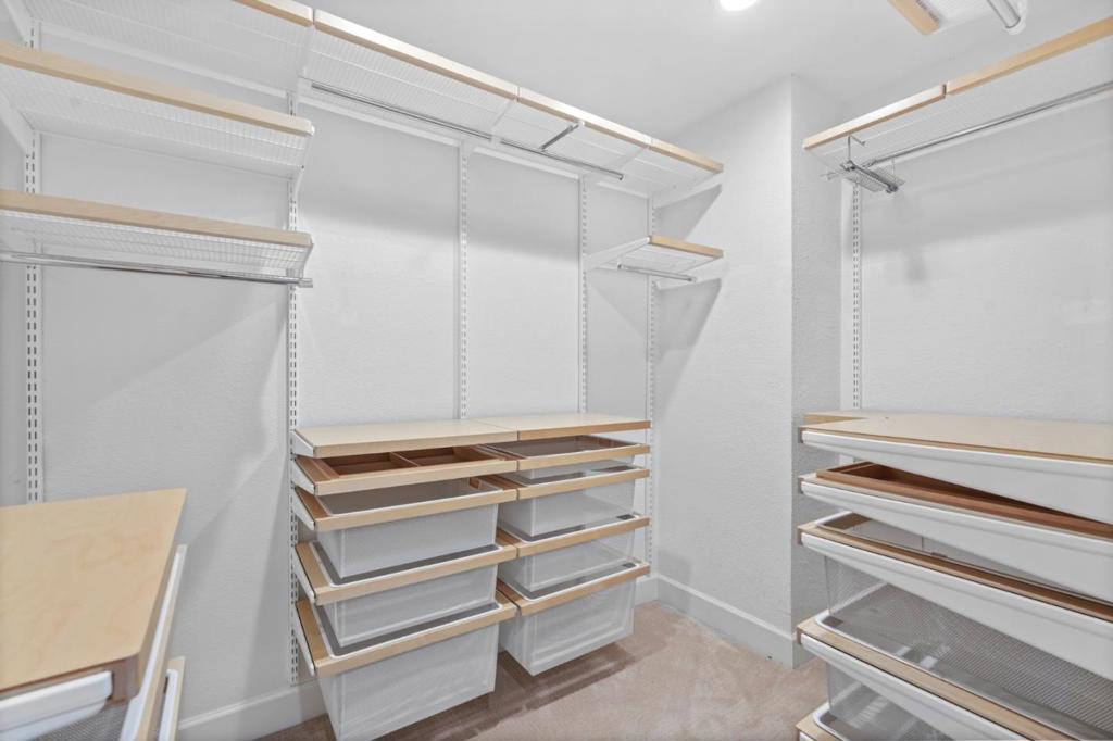7967 Stonehurst Court Property Photo 17