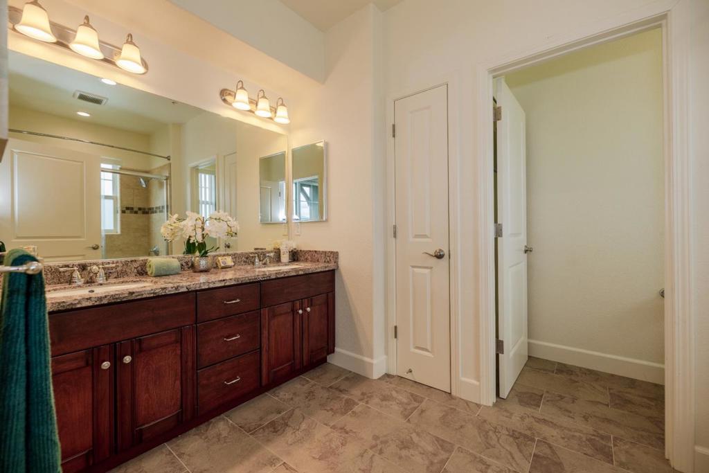 15640 Santorini Lane Property Photo 27