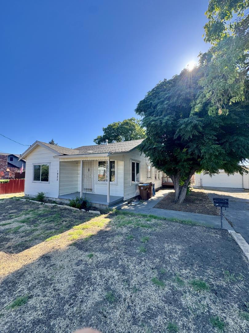 1925 Alpha Way Property Photo 2