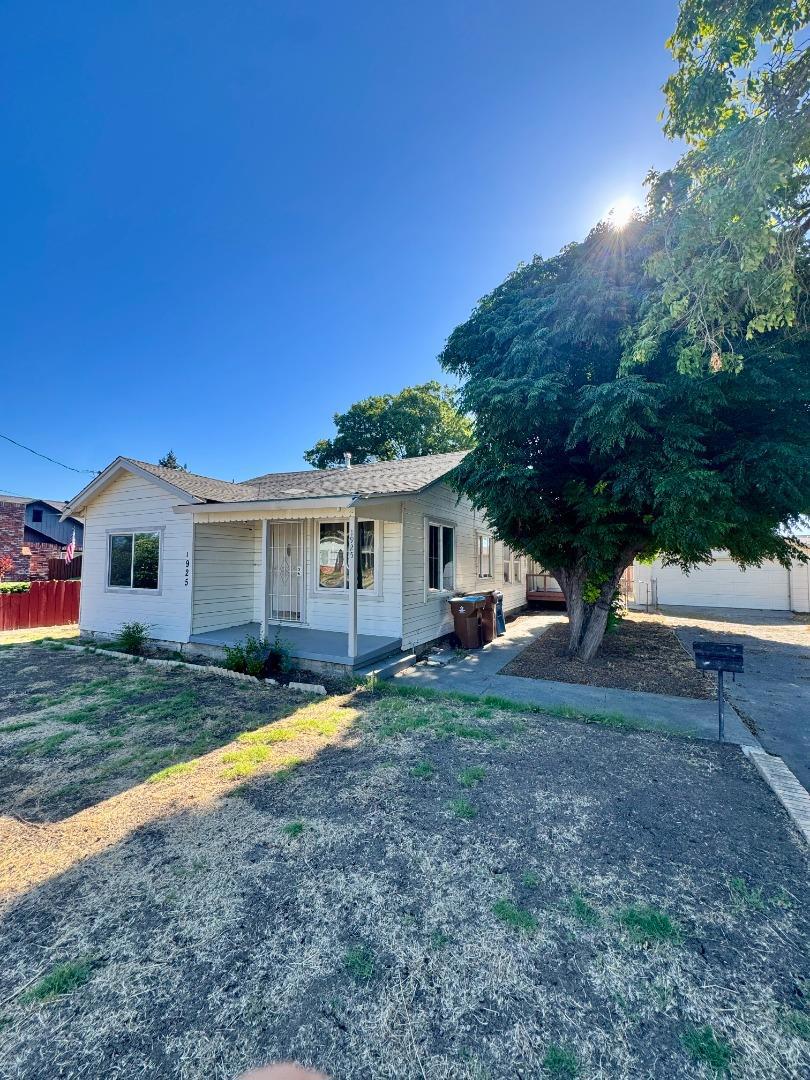 1925 Alpha Way Property Photo 5