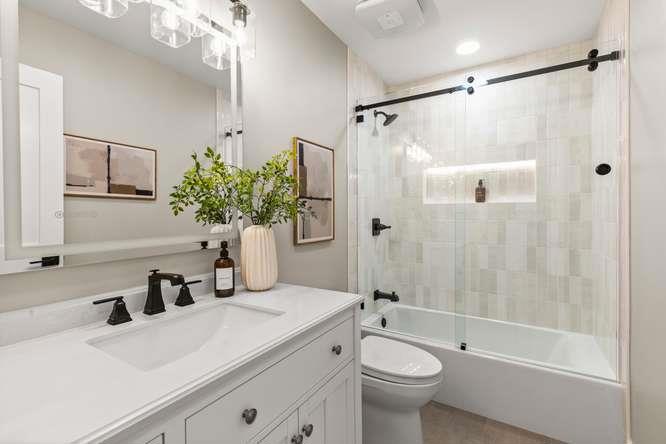2496 Aragon Way Property Photo 28