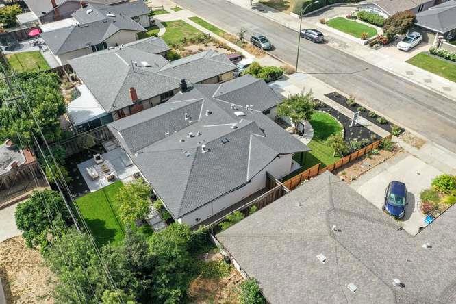 2496 Aragon Way Property Photo 33