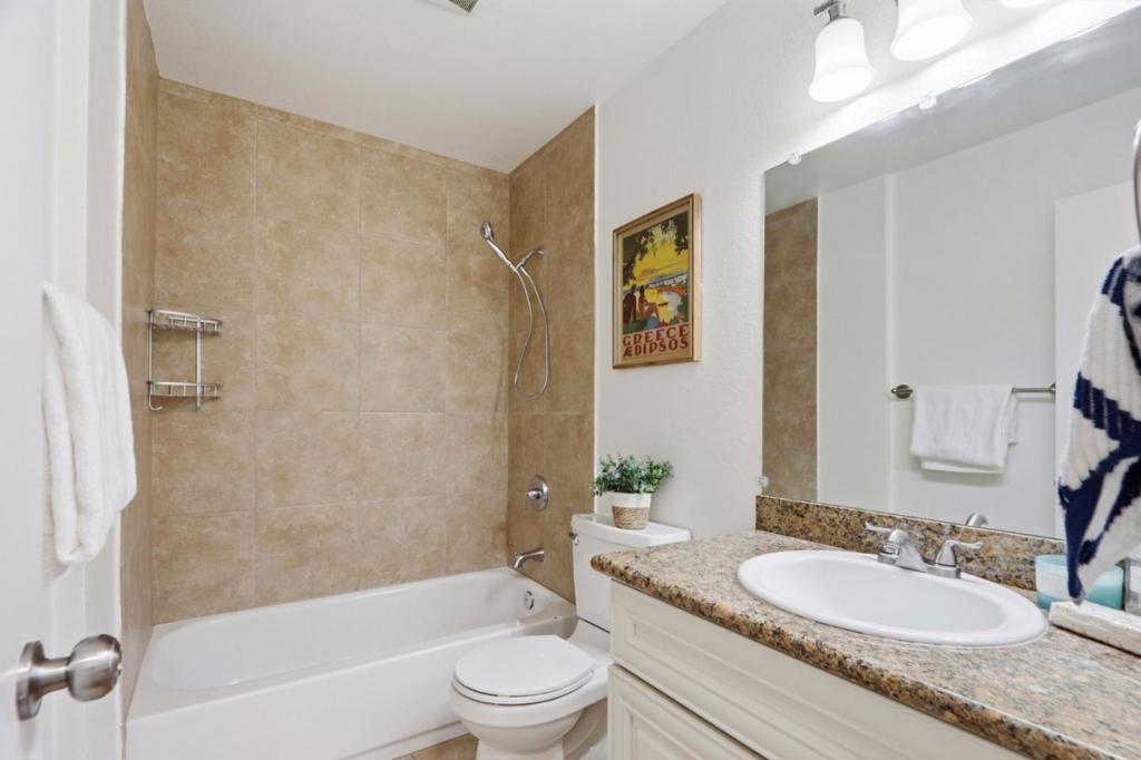1547 Four Oaks Circle Property Photo 13
