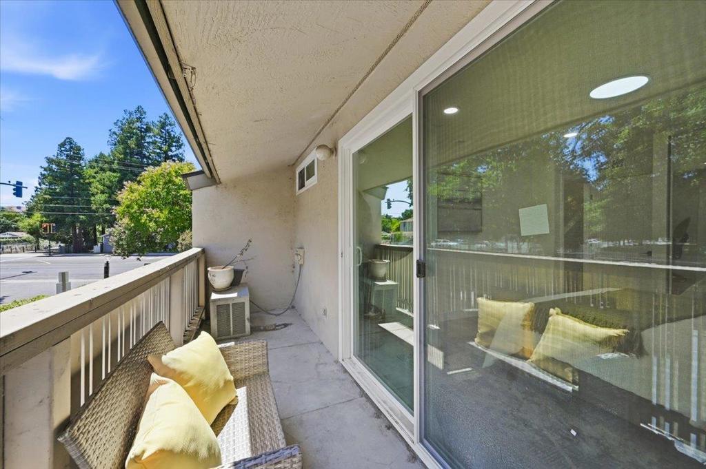 2700 Oak Road 11 Property Photo 20