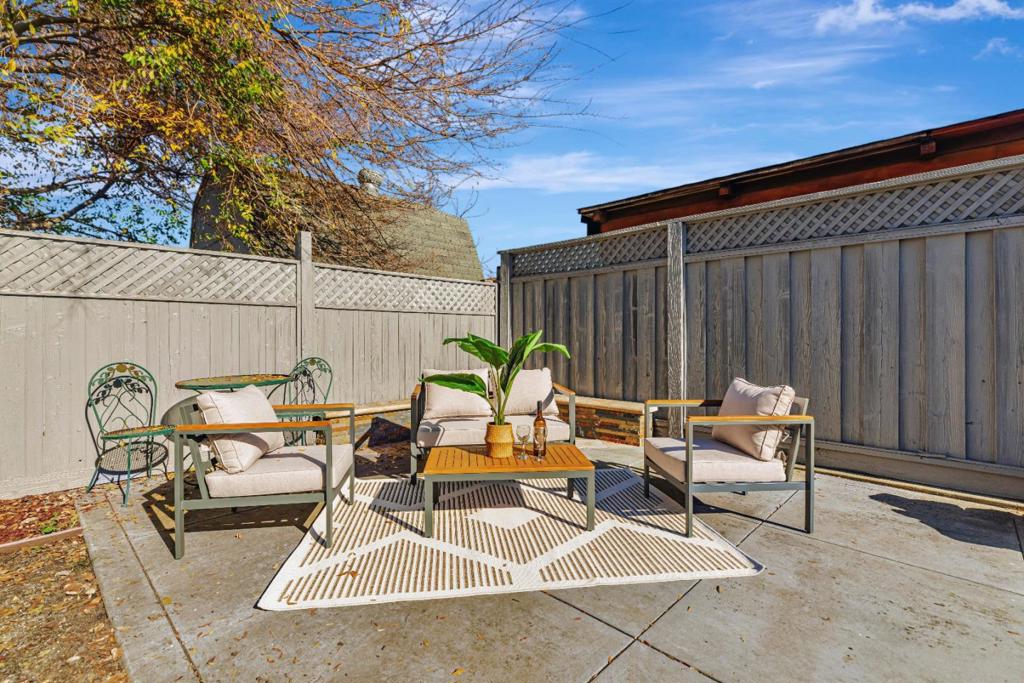 543 Monroe Street Property Photo 20