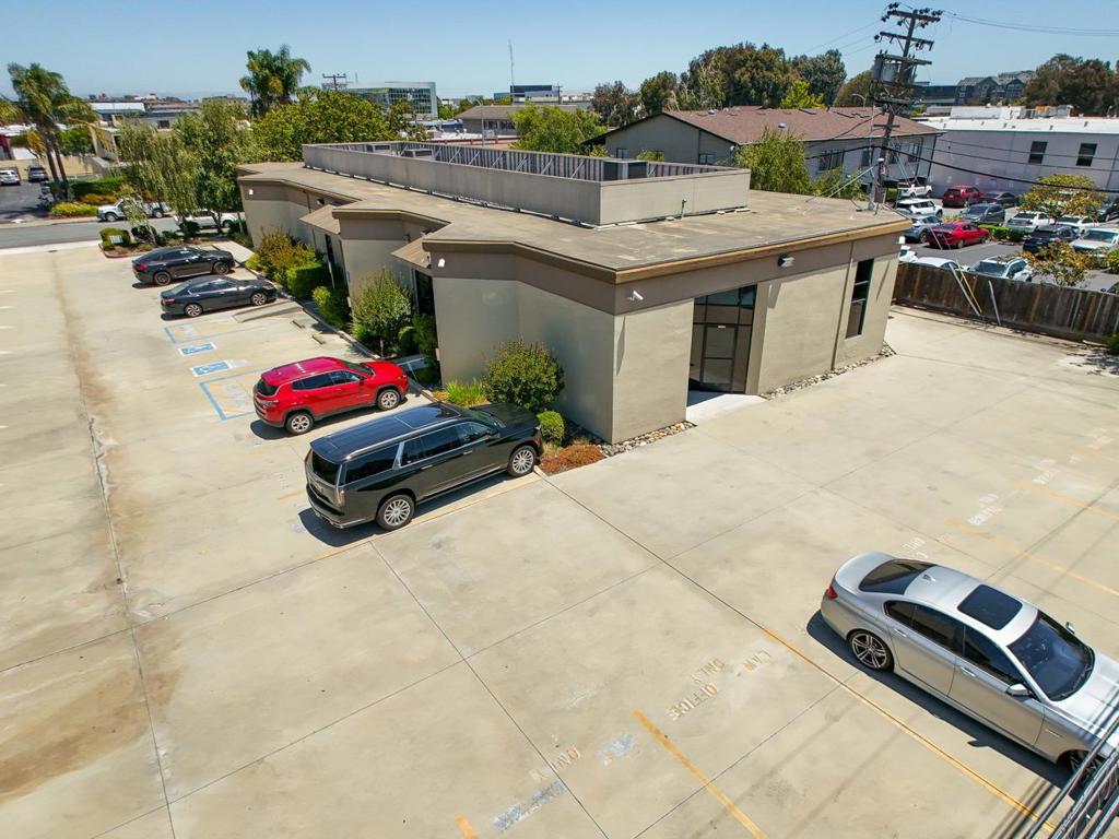 550 Price Avenue Property Photo 3